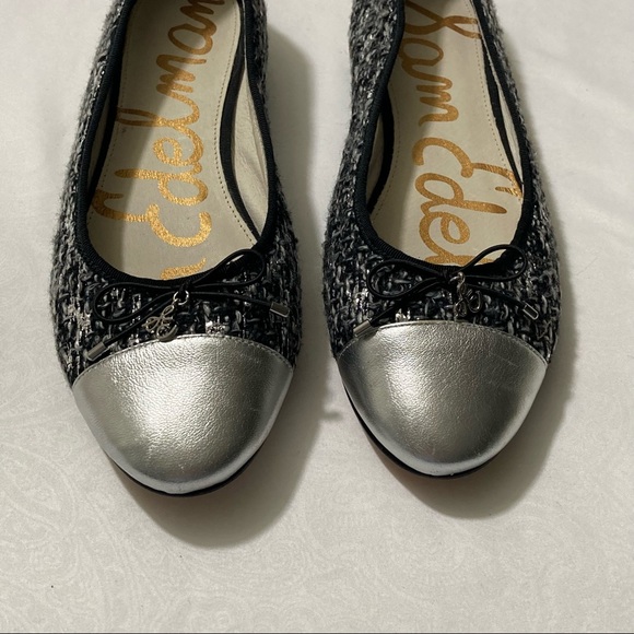 Sam Edelman Cap Toe Silver “Sara” Flats, Size 10 - Picture 9 of 10